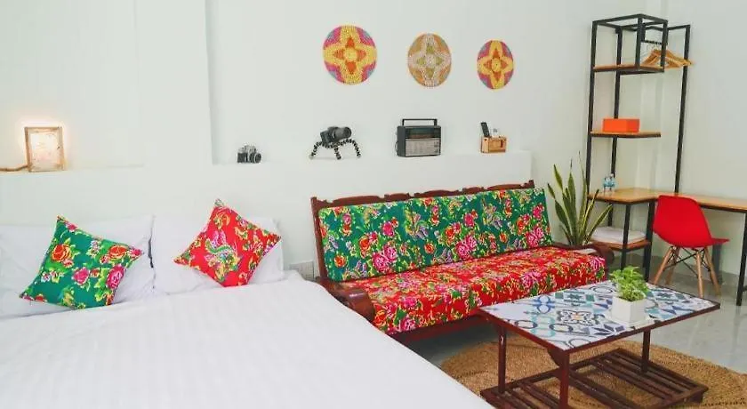Birdnests Hotel Vinh Hai